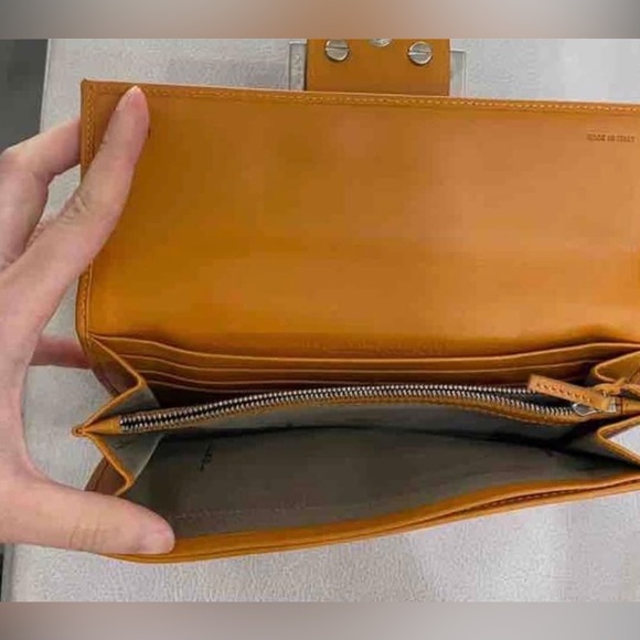 Fendi long wallet - Picture 3 of 3